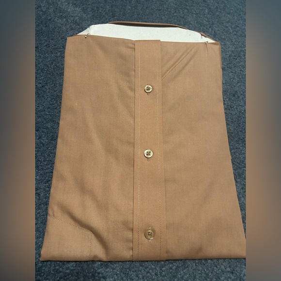 Vintage Men's Bert Pulitzer dress shirt, long sleeve with chest pocket. - Picture 3 of 4